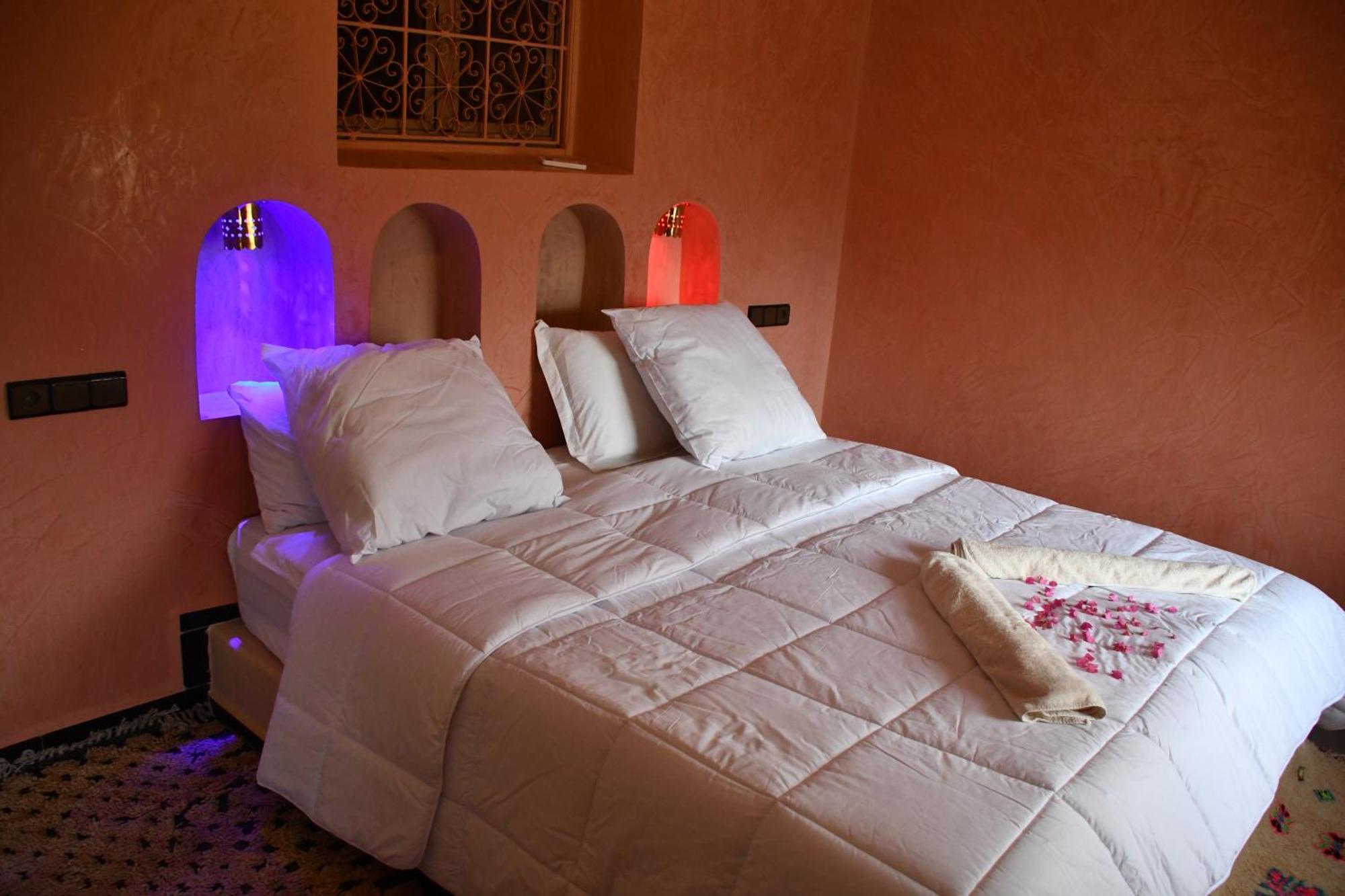 Gîte d'étape Tamaloute Bou Drarar Extérieur photo